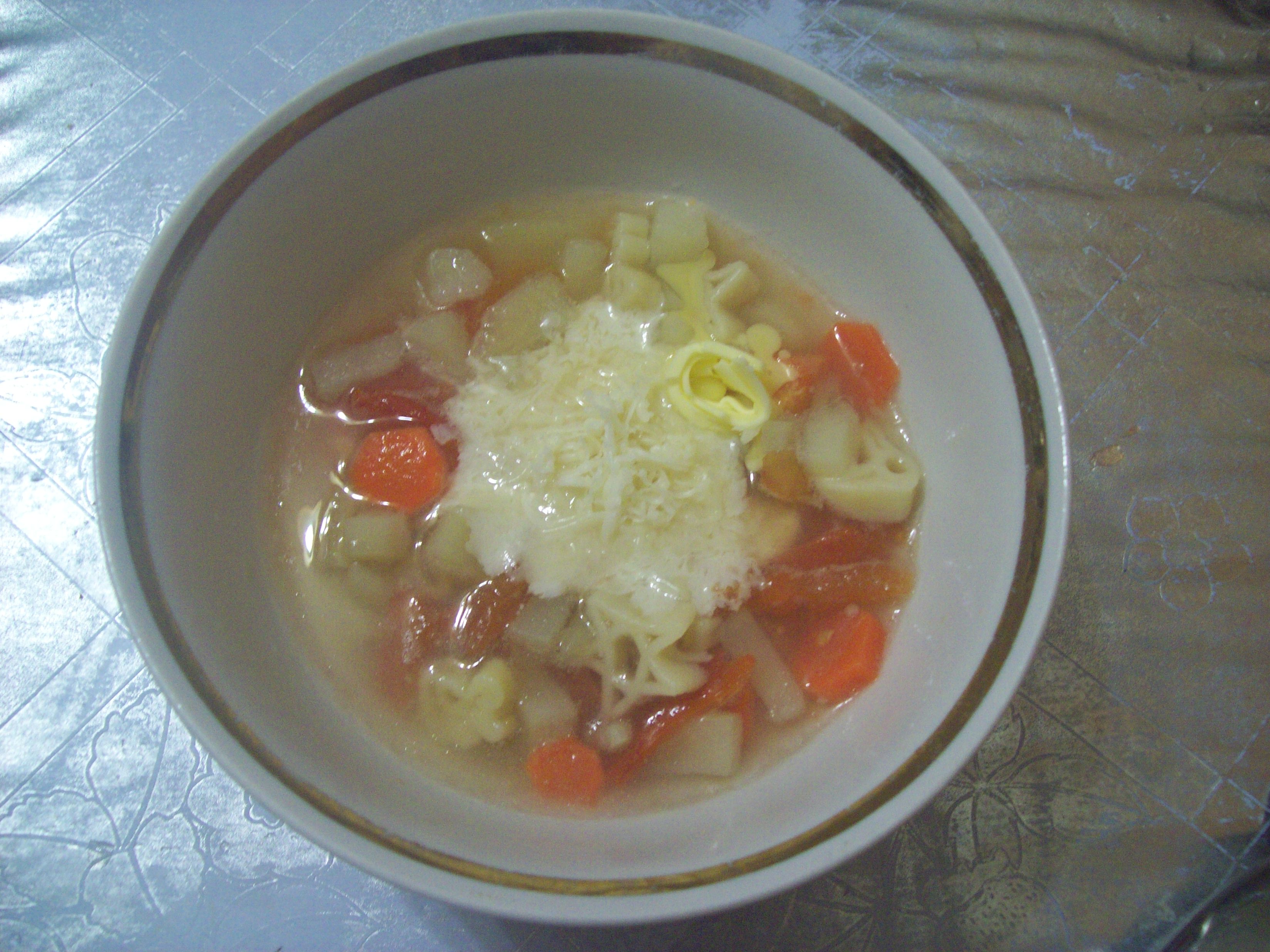 Сырно-сливочный суп с овощами.